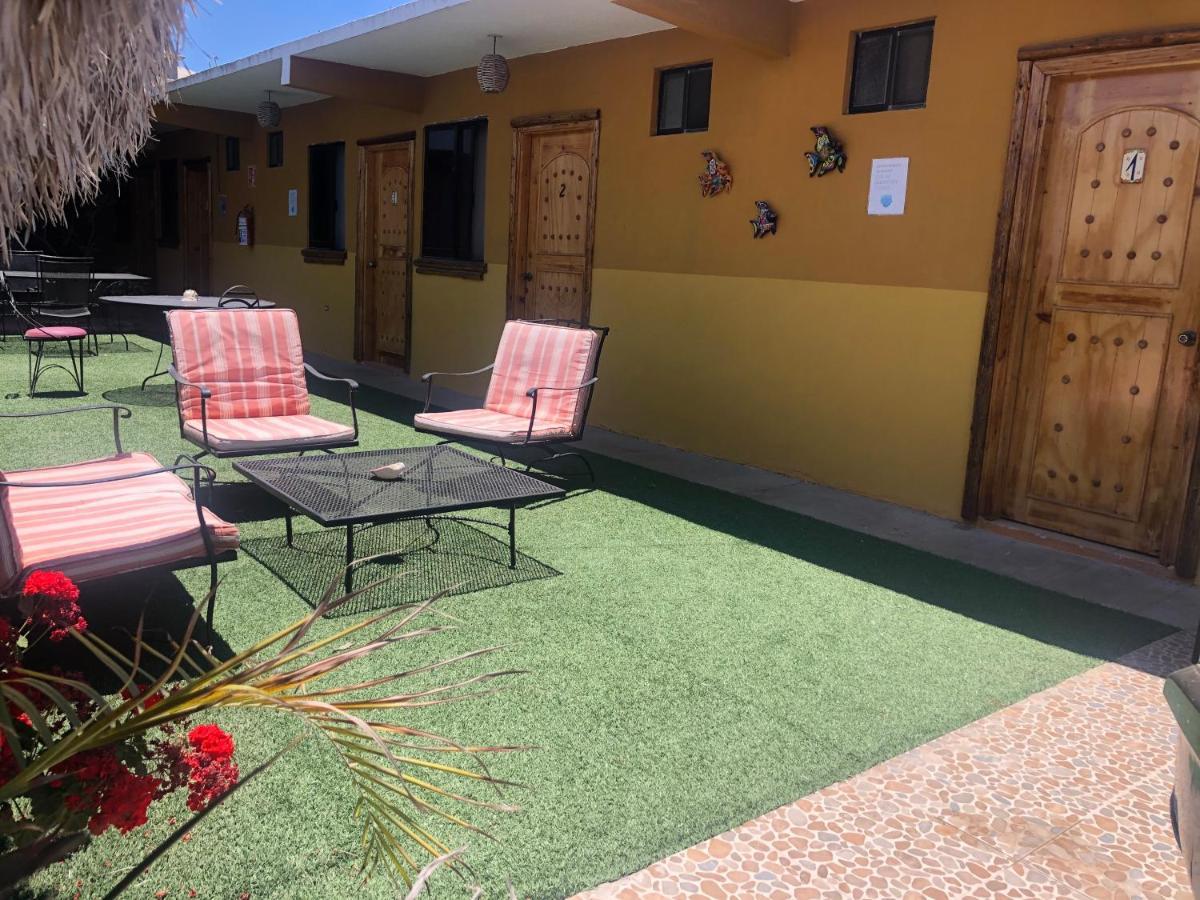 Hotel Isabela, Mag Bay Puerto San Carlos Dış mekan fotoğraf